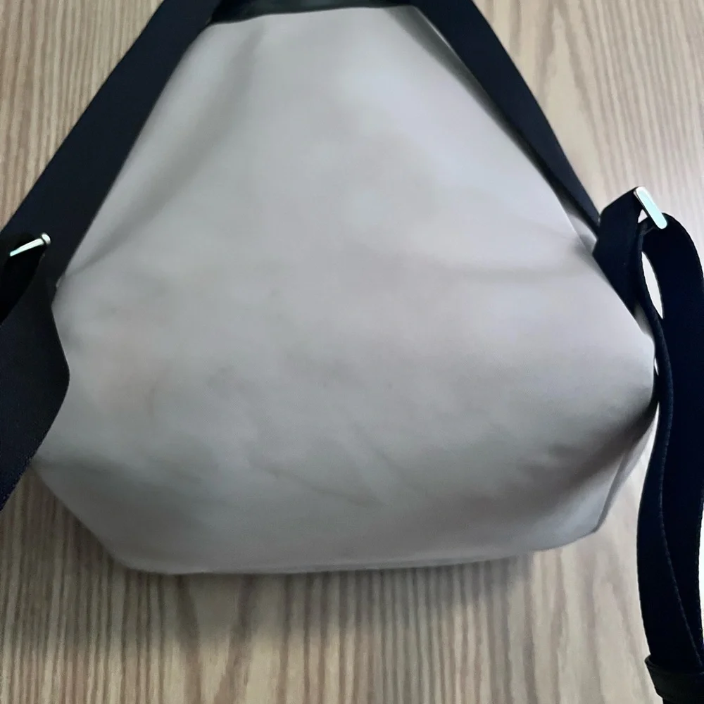 kate spade light beige nylon backpack with black trim - Picture 5 of 7